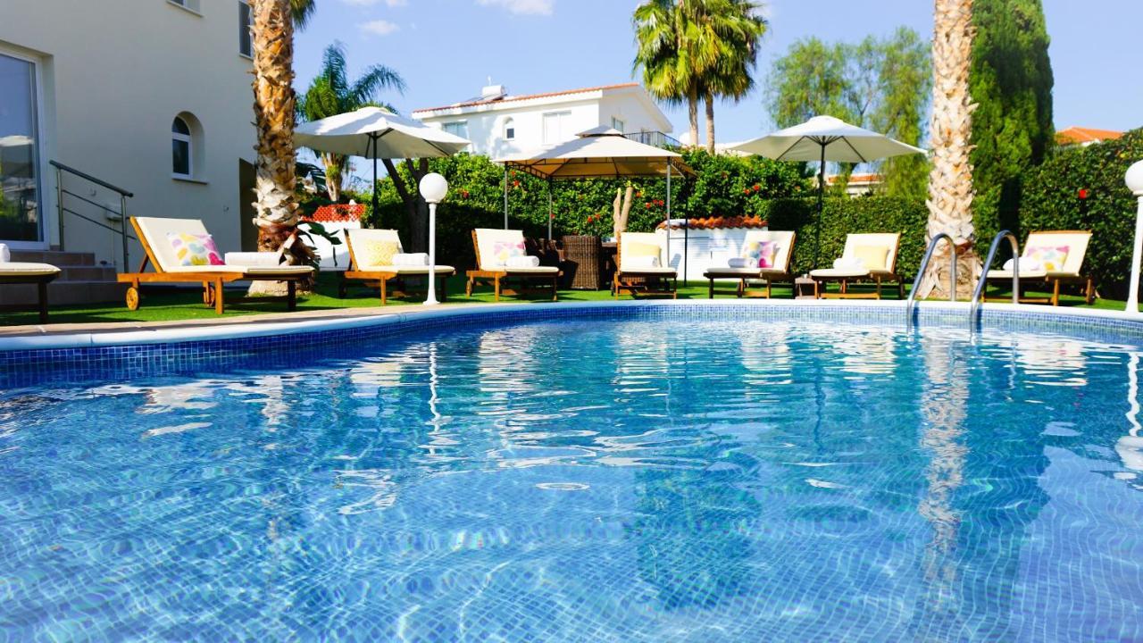 קורל ביי Villa Oasis By Ezoria Villas מראה חיצוני תמונה